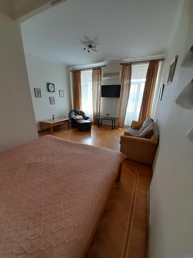 Apartment On Hretska 26/28 Odessa Ngoại thất bức ảnh