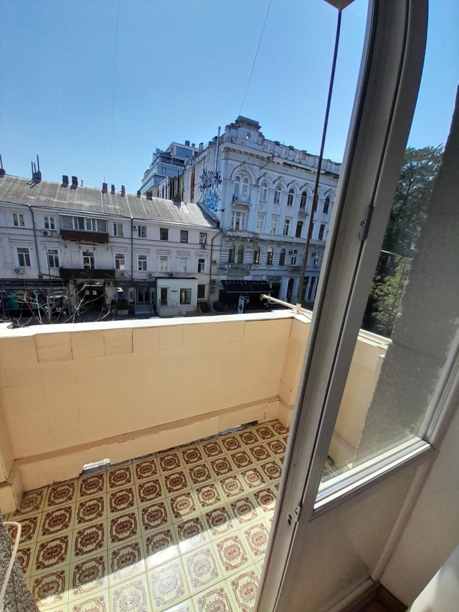 Apartment On Hretska 26/28 Odessa Ngoại thất bức ảnh